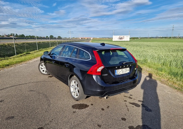 Volvo V60 cena 35000 przebieg: 215000, rok produkcji 2014 z Pabianice małe 79